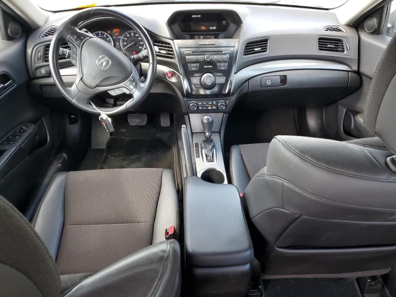 19VDE1F38DE011893 2013 Acura Ilx 20