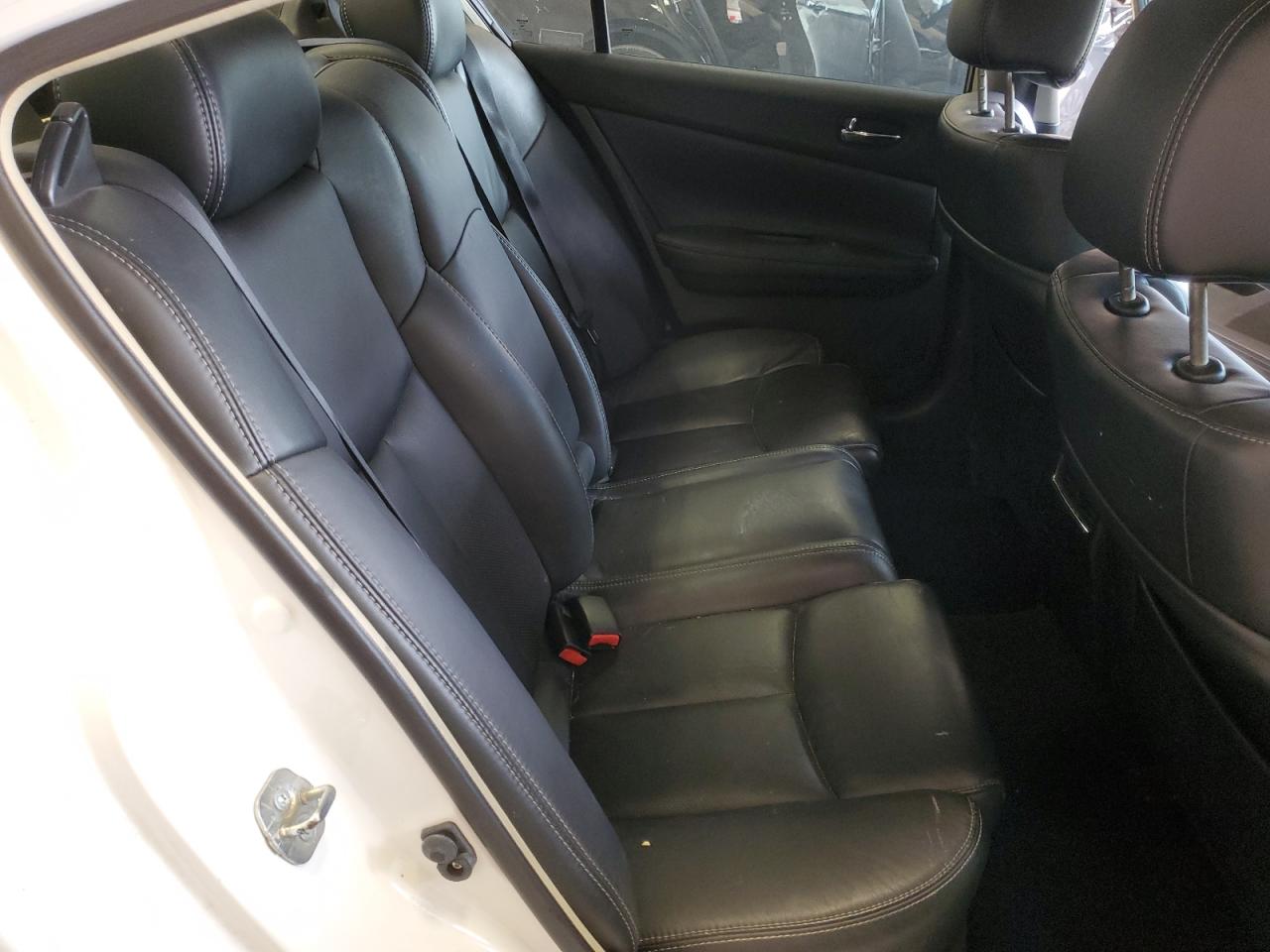 1N4AA5AP5BC840969 2011 Nissan Maxima S