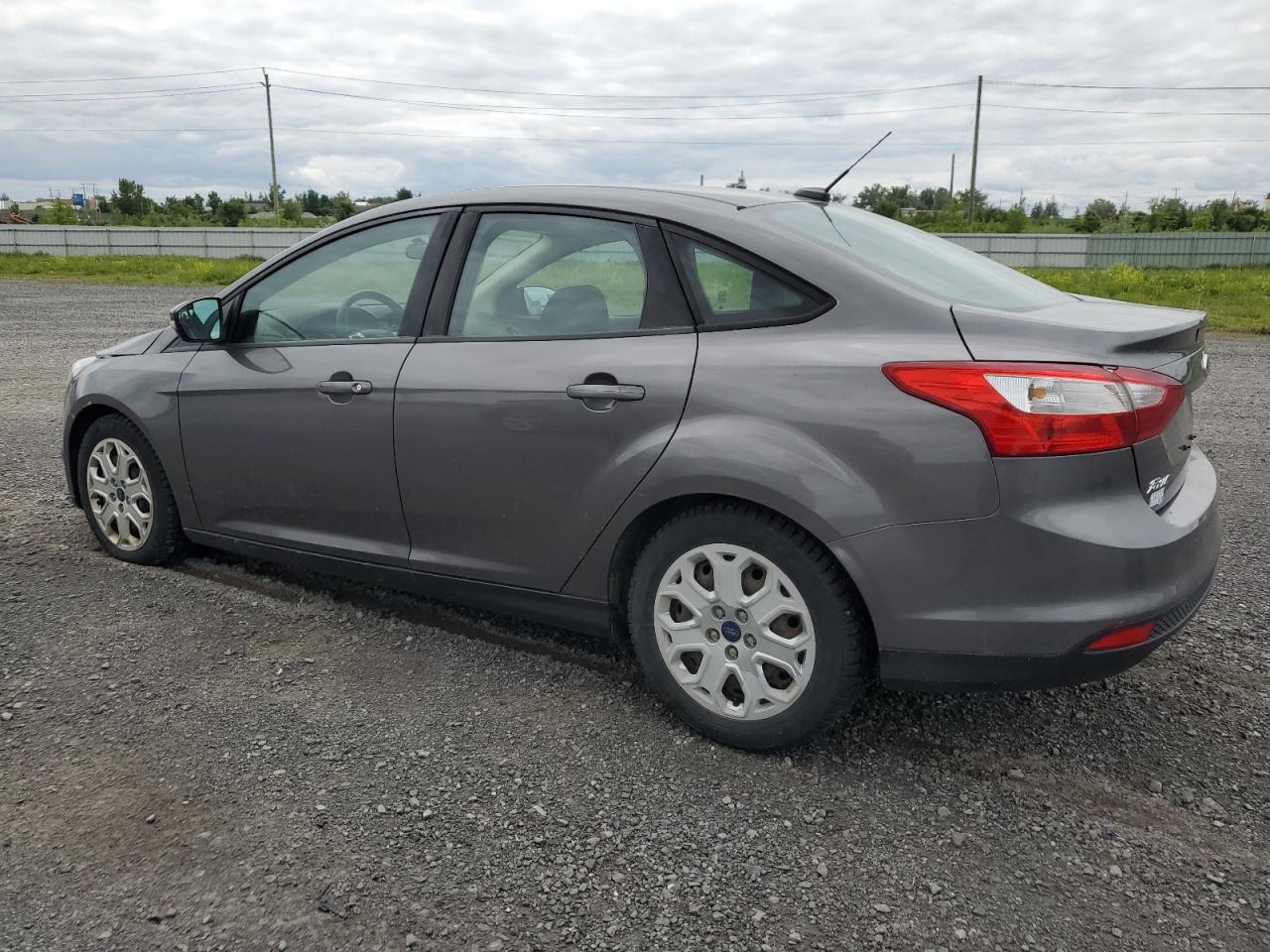 2014 Ford Focus Se vin: 1FADP3F23EL444377