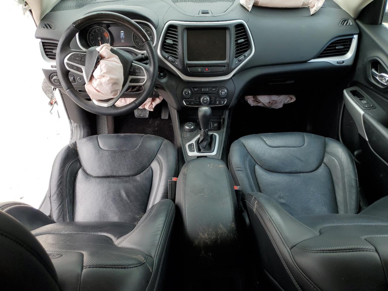 1C4PJMJS5HW614747 2017 Jeep Cherokee Overland