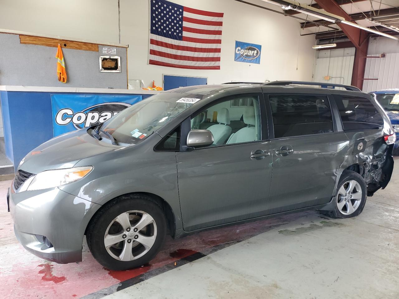 2014 Toyota Sienna Le vin: 5TDKK3DC7ES412073