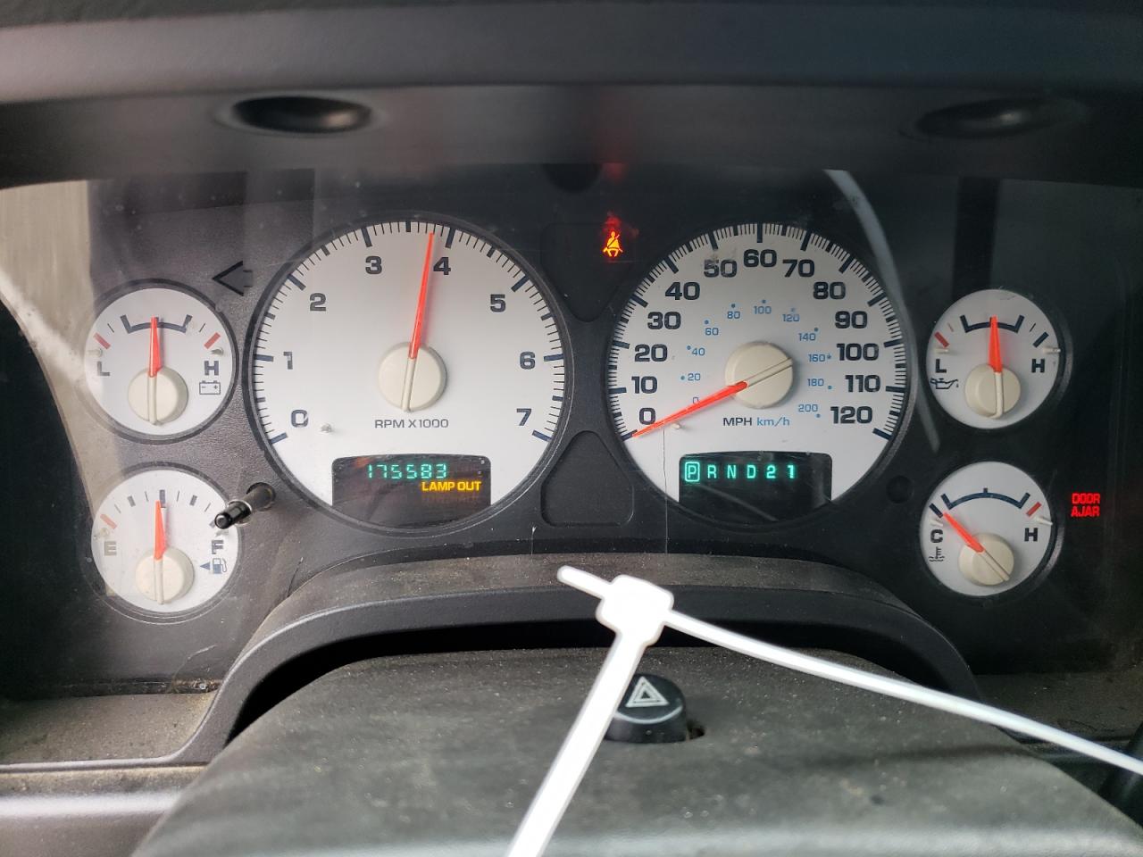 1D7HA16K15J621057 2005 Dodge Ram 1500 St