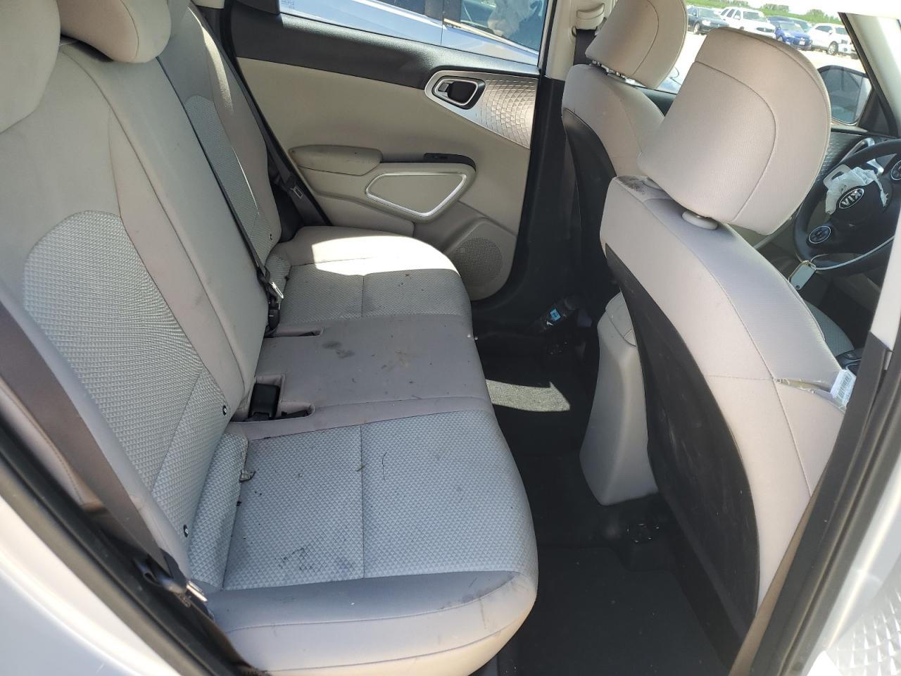 KNDJ23AU6M7754874 2021 Kia Soul Lx