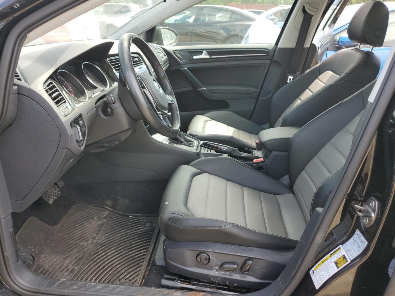 3VW217AU8HM019191 2017 Volkswagen Golf S