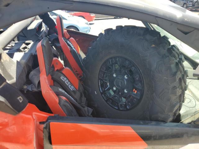 2020 CAN-AM MAVERICK X - 3JBVJAW48LK000251