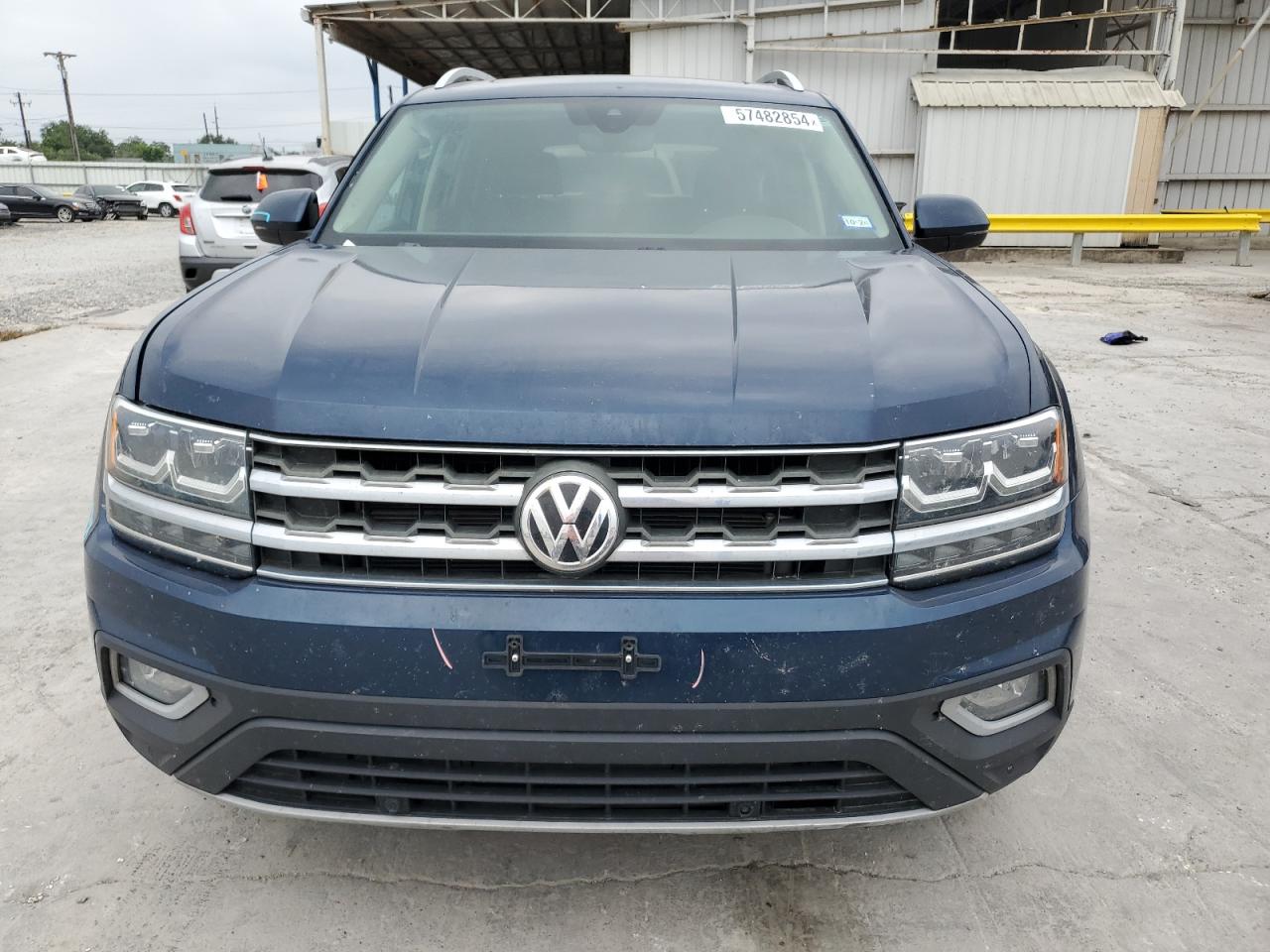 1V2ER2CA7JC581734 2018 Volkswagen Atlas Sel