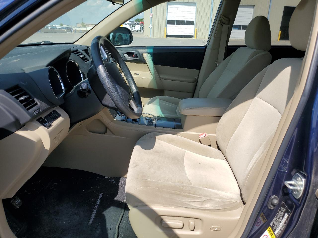 5TDZA3EH7CS027783 2012 Toyota Highlander Base