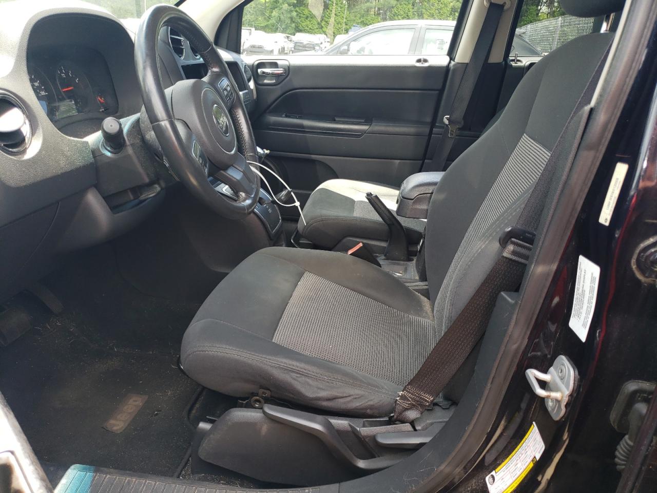 1J4NF1FB2BD135506 2011 Jeep Compass Sport