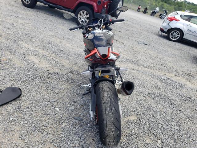 2021 APRILIA TUONO V4 F ZD4KZUB02MS000082