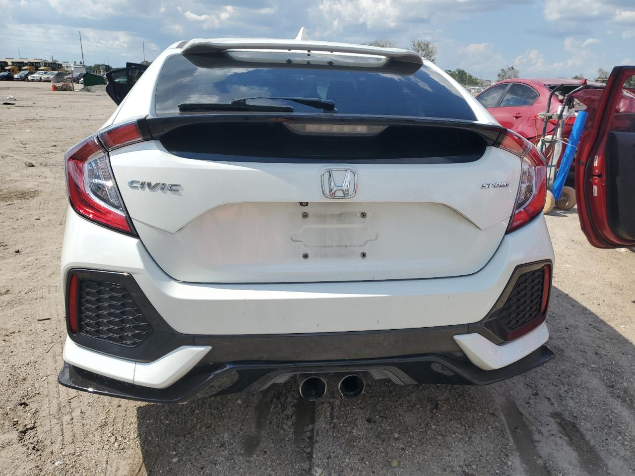 SHHFK7H46JU402417 2018 Honda Civic Sport