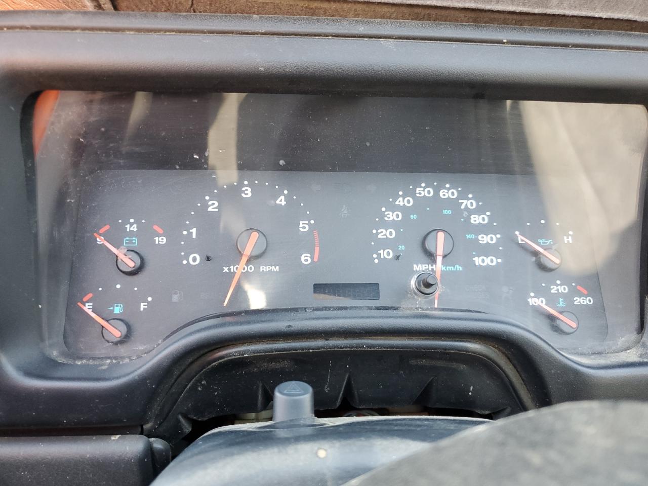 1J4FA49S74P748030 2004 Jeep Wrangler / Tj Sport