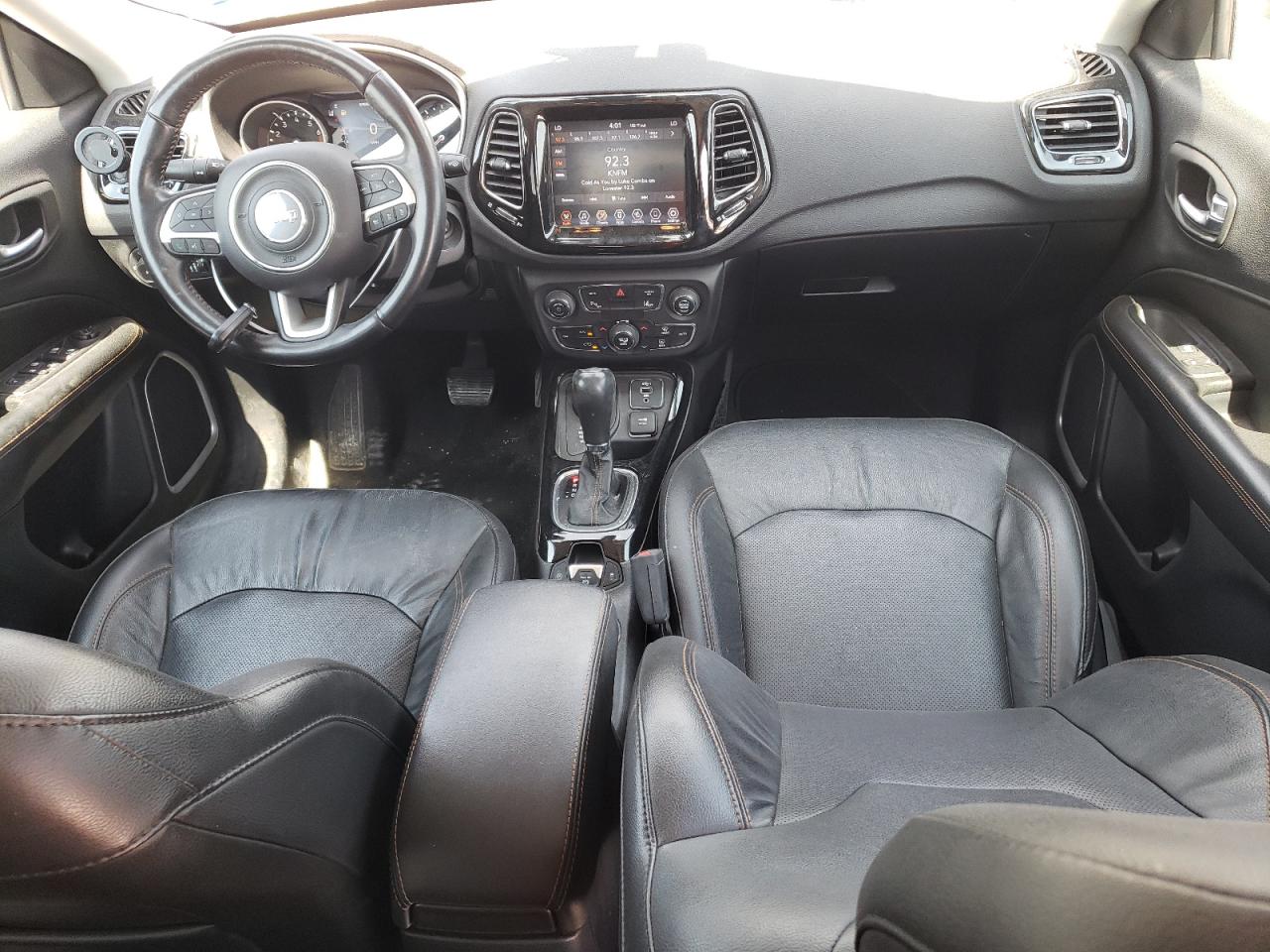 3C4NJDCB2MT584045 2021 Jeep Compass Limited