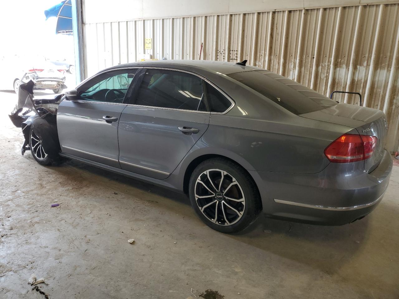 1VWCV7A36FC049501 2015 Volkswagen Passat Sel