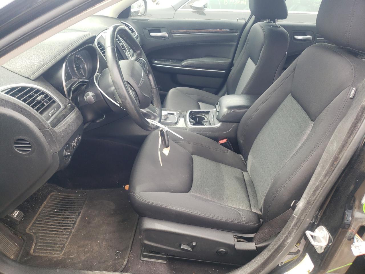 2C3CCAAG0JH253827 2018 Chrysler 300 Touring