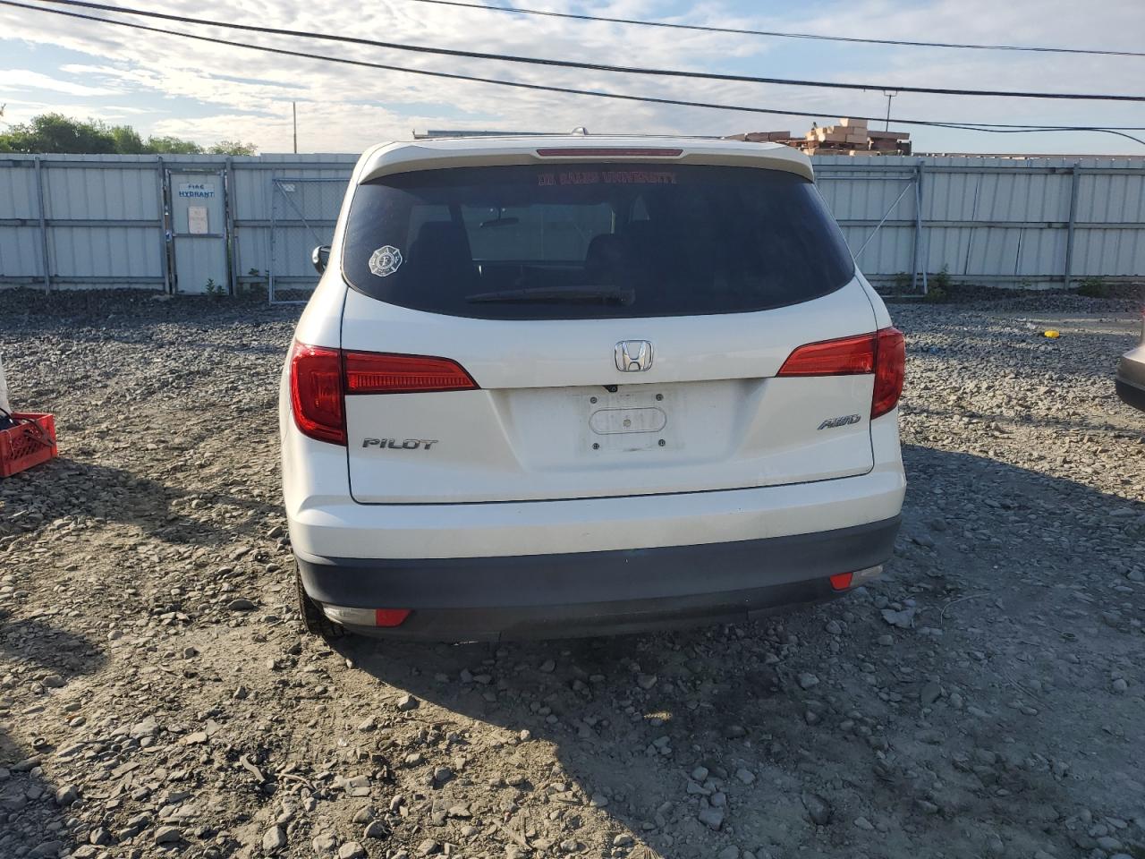 5FNYF6H31JB014057 2018 Honda Pilot Ex
