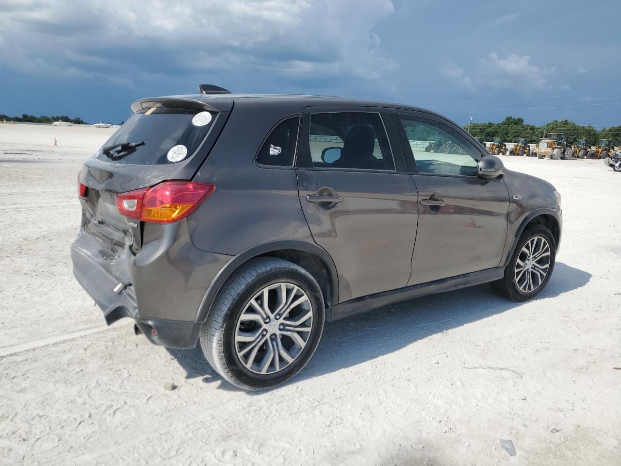 JA4AP3AU2HZ002725 2017 Mitsubishi Outlander Sport Es