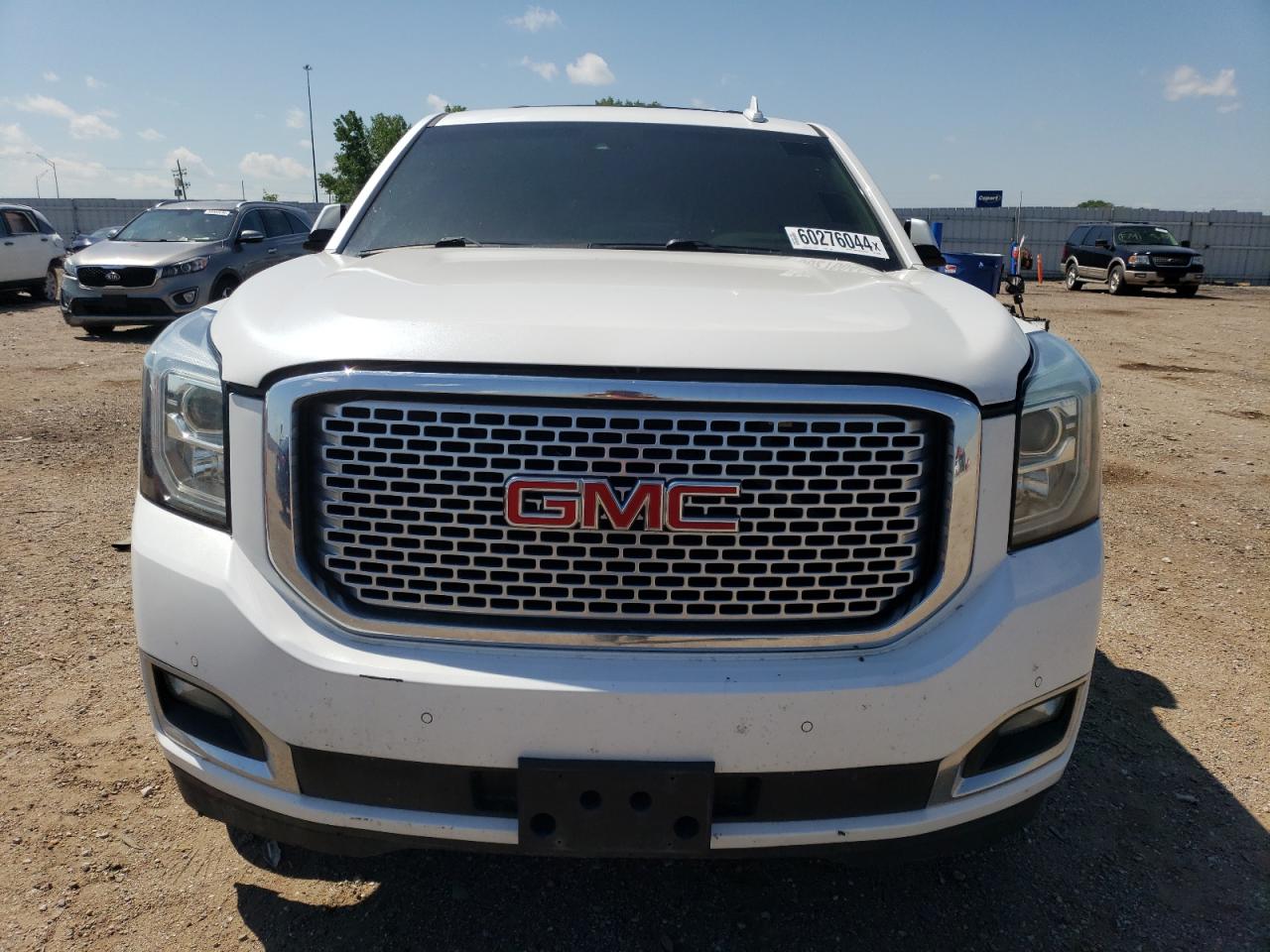 2016 GMC Yukon Xl Denali vin: 1GKS2HKJ7GR201606