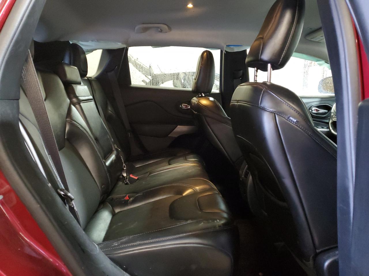 1C4PJMLX0KD224232 2019 Jeep Cherokee Latitude Plus