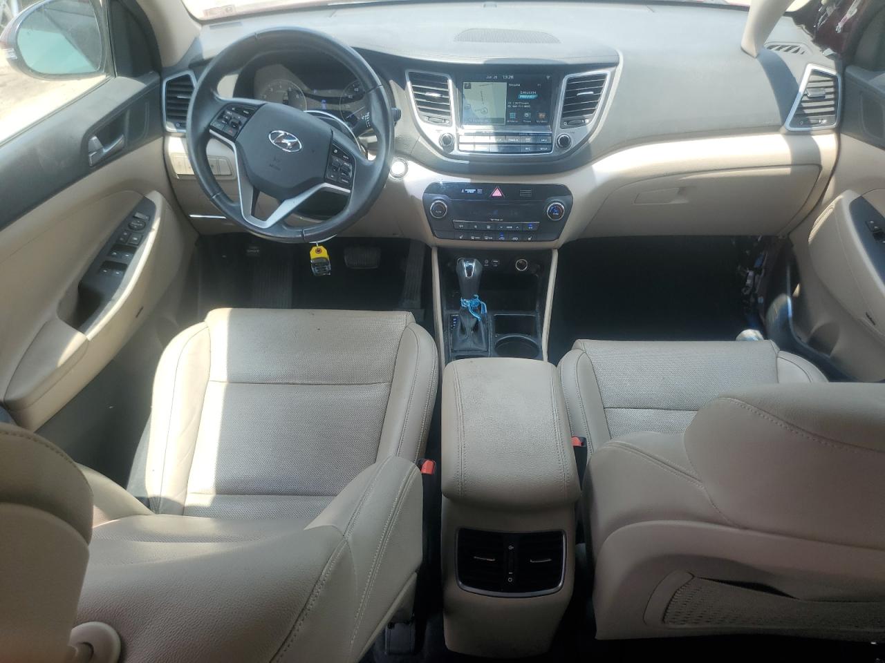 KM8J33A40HU428973 2017 Hyundai Tucson Limited