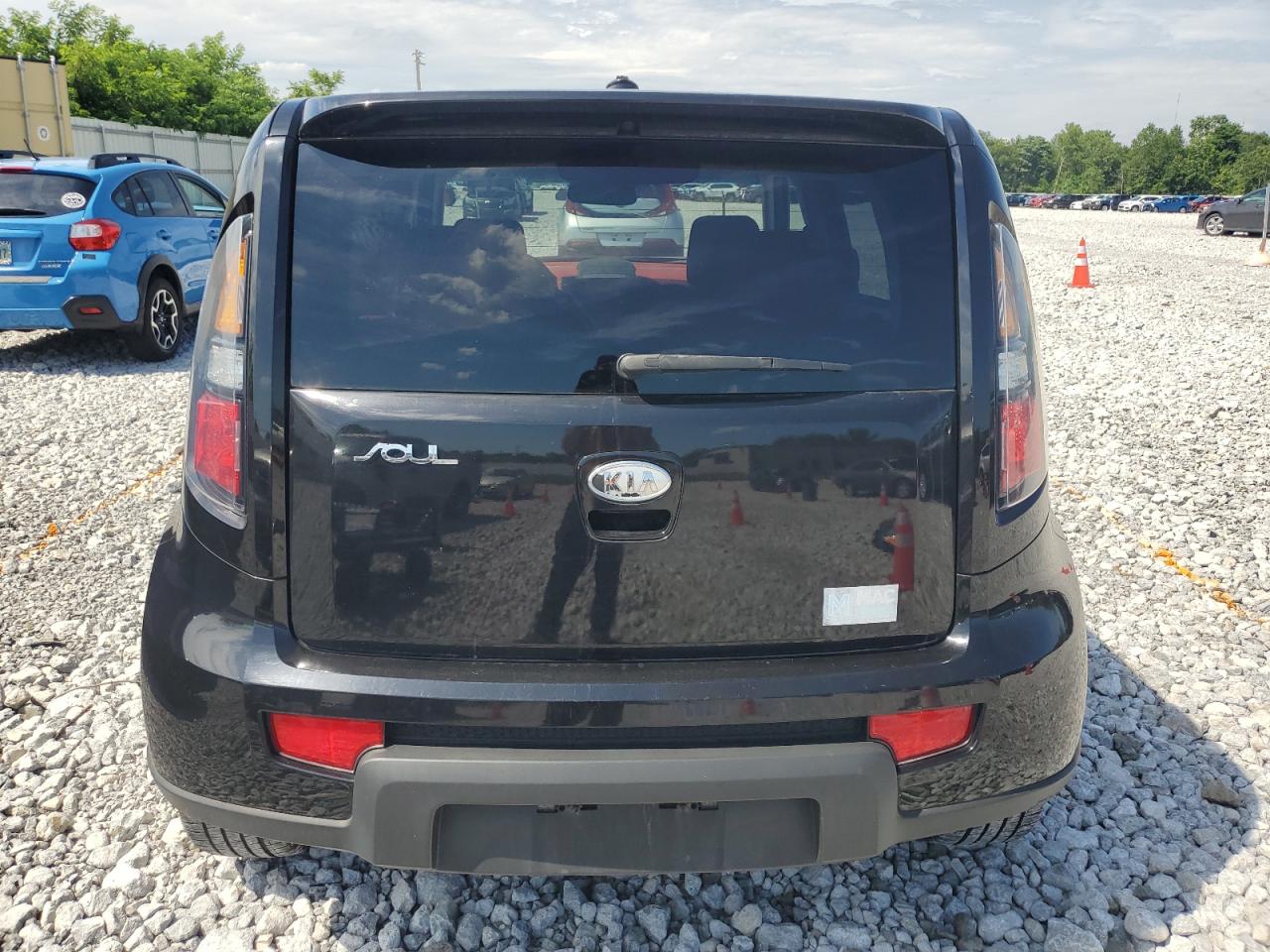 KNDJT2A28B7273849 2011 Kia Soul +