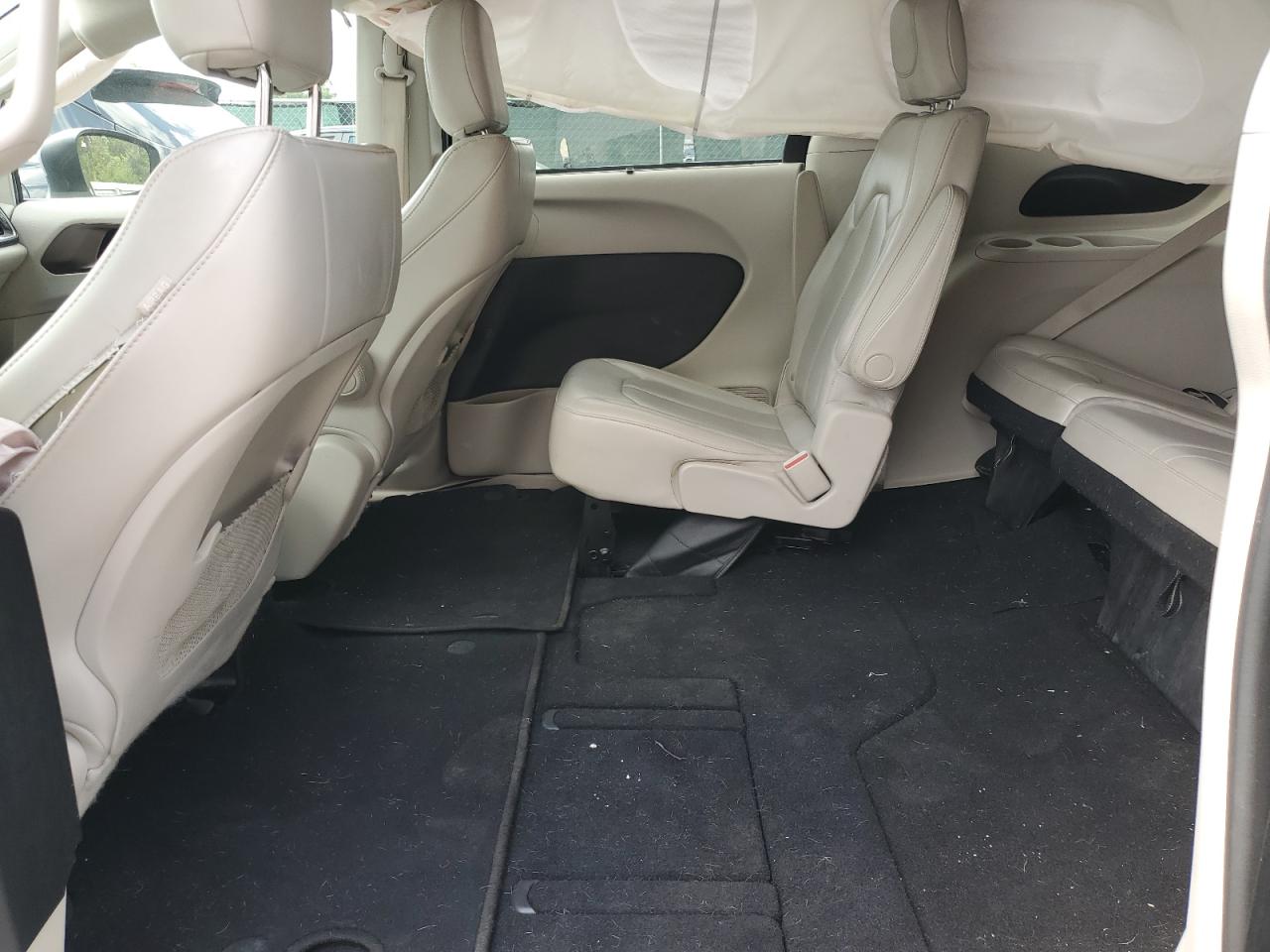 2C4RC1DG6MR532912 2021 Chrysler Voyager Lxi