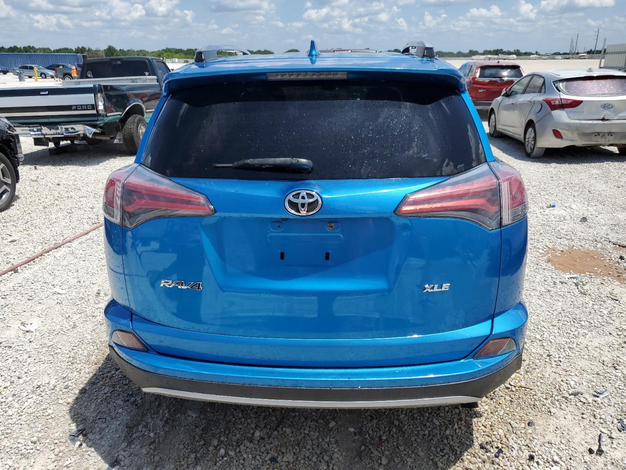 2018 Toyota Rav4 Adventure vin: JTMWFREV1JD131501