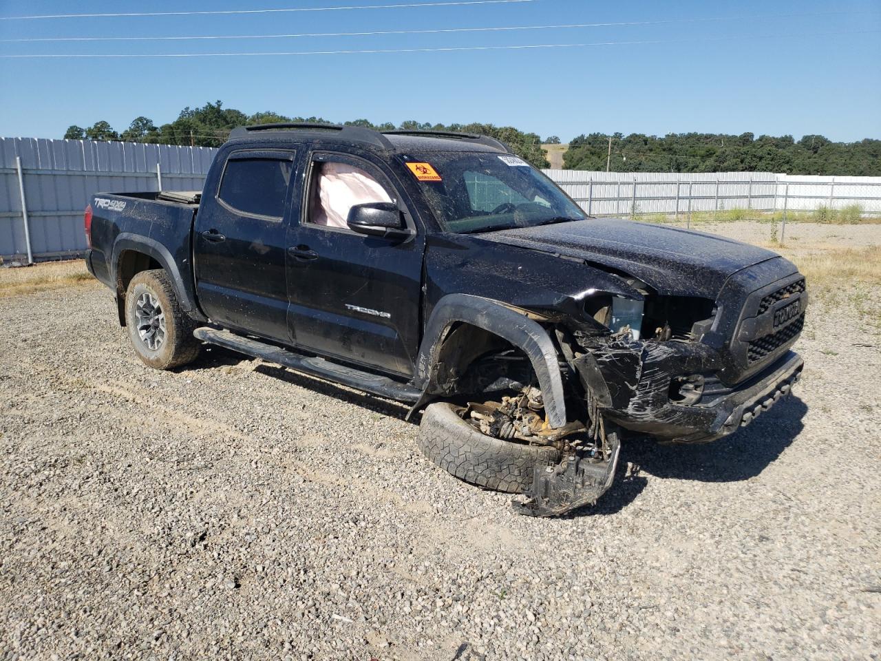 2017 Toyota Tacoma Double Cab vin: 5TFCZ5AN6HX120558