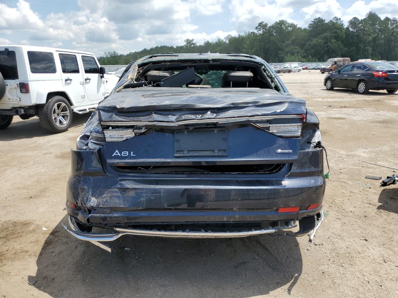 WAU8DAF80KN007351 2019 Audi A8 L