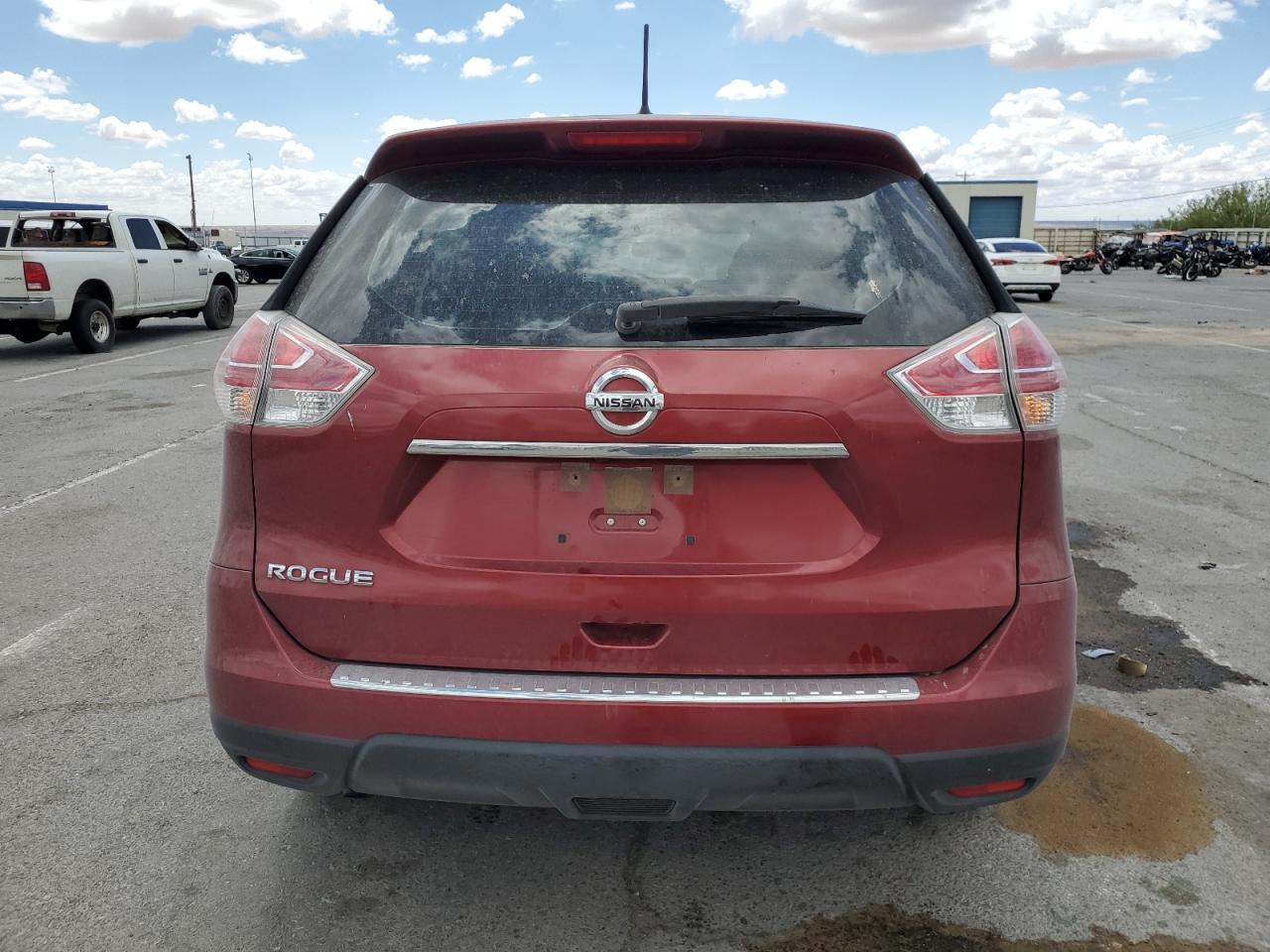 2016 Nissan Rogue S vin: JN8AT2MT5GW004603