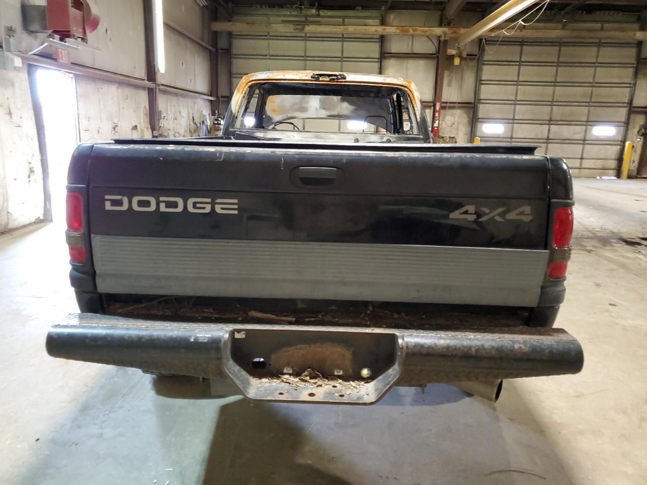 3B7KF23C8SM142430 1995 Dodge Ram 2500