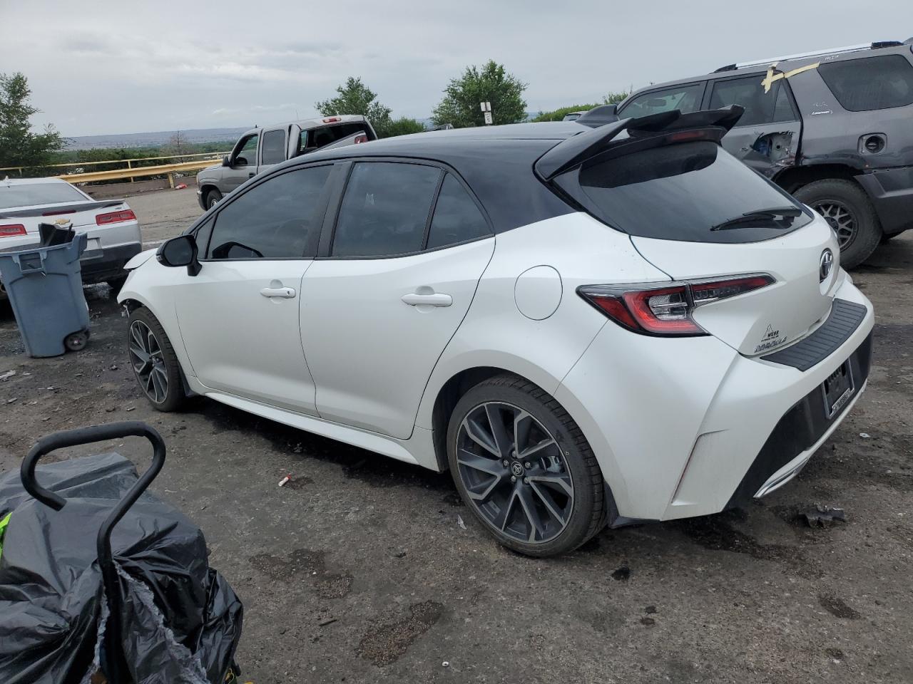 2022 Toyota Corolla Xse vin: JTNA4MBE2N3164151