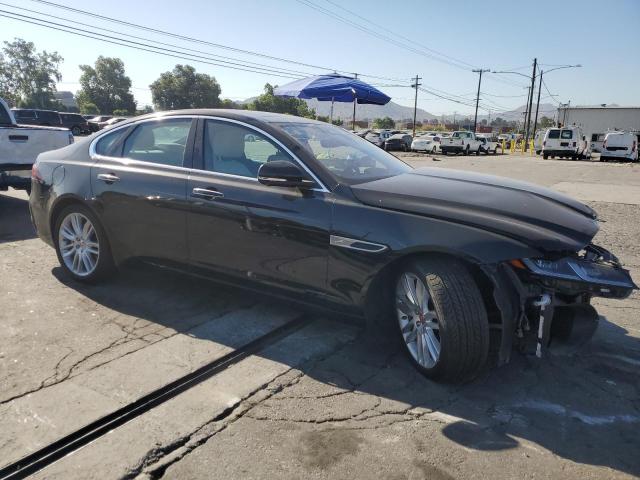 SAJBG4FX0MCY90327 Jaguar XF SE 4