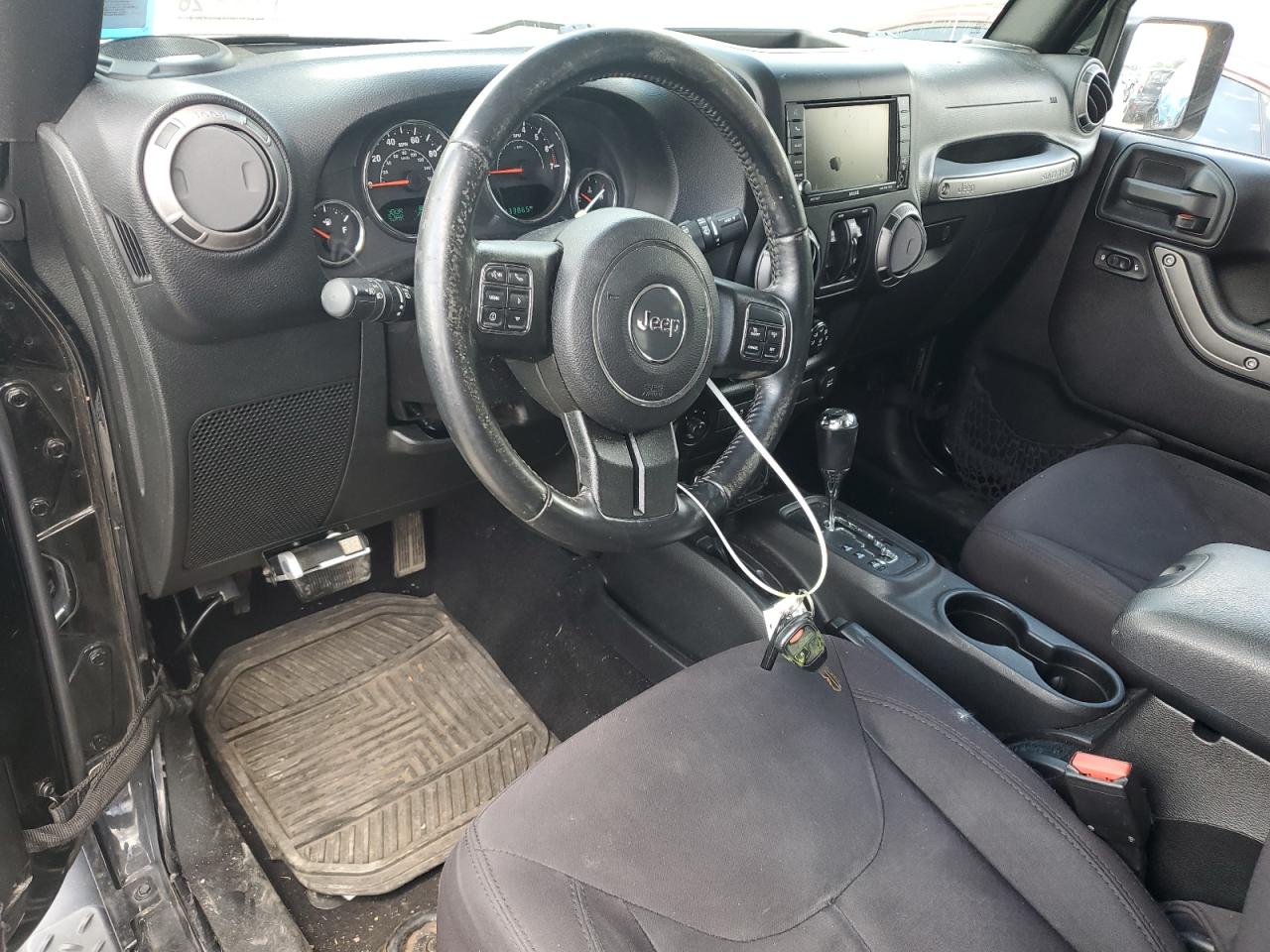 1C4BJWDG2FL518473 2015 Jeep Wrangler Unlimited Sport