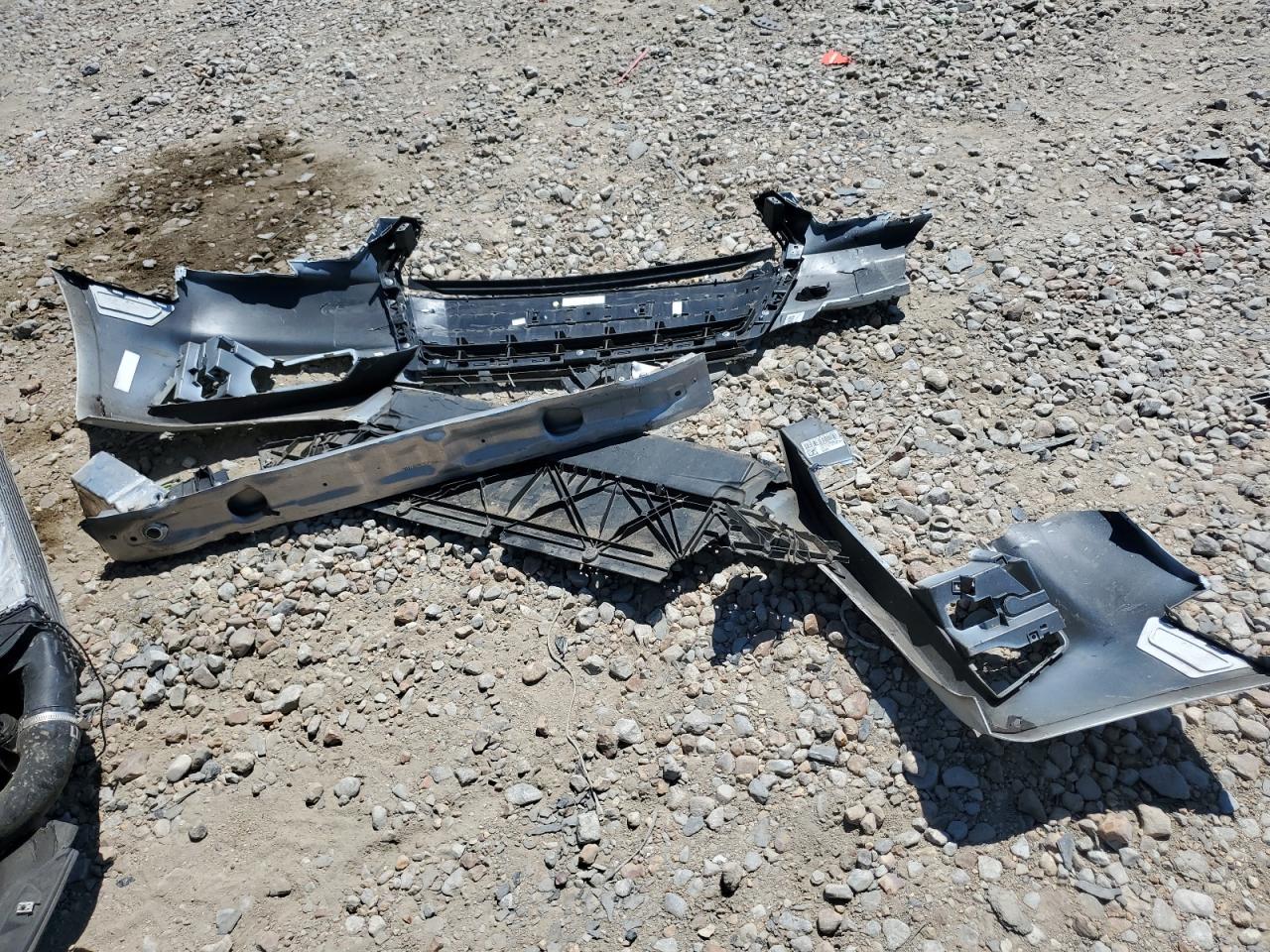 WAUKMAF48JA040378 2018 Audi A4 Premium