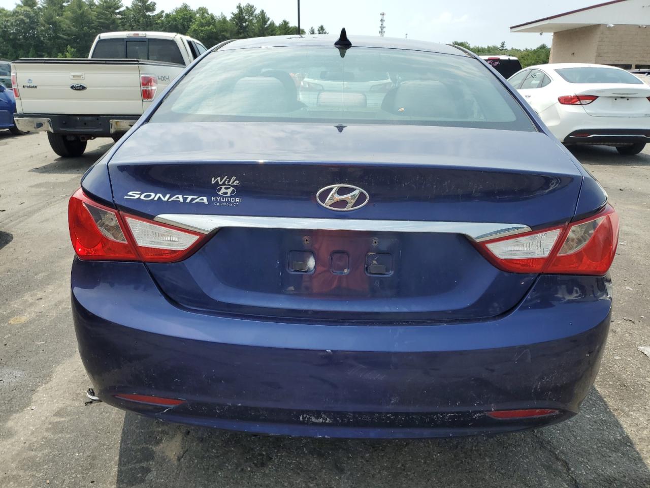 5NPEB4AC7BH306666 2011 Hyundai Sonata Gls