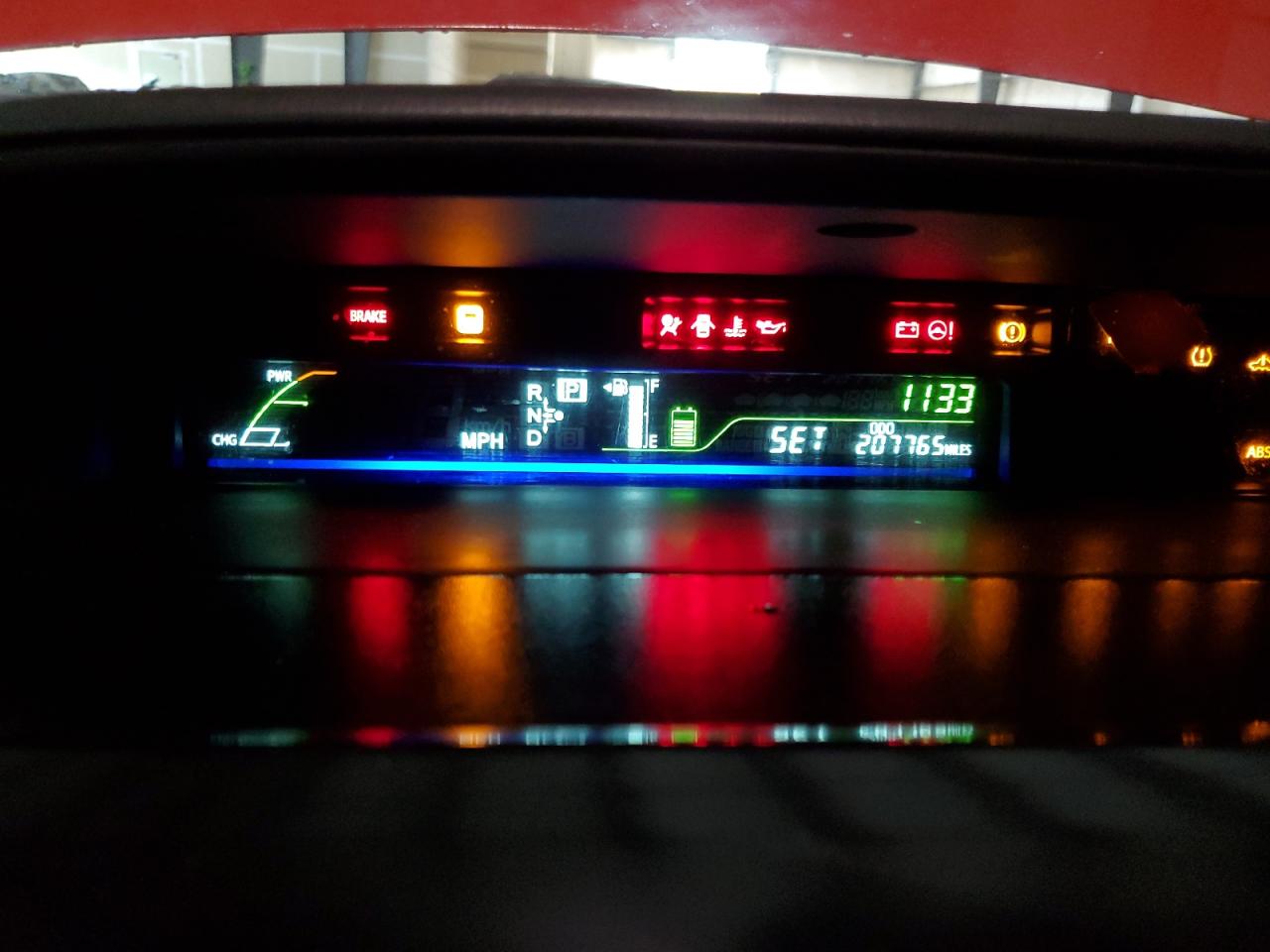 JTDZN3EU6HJ071635 2017 Toyota Prius V