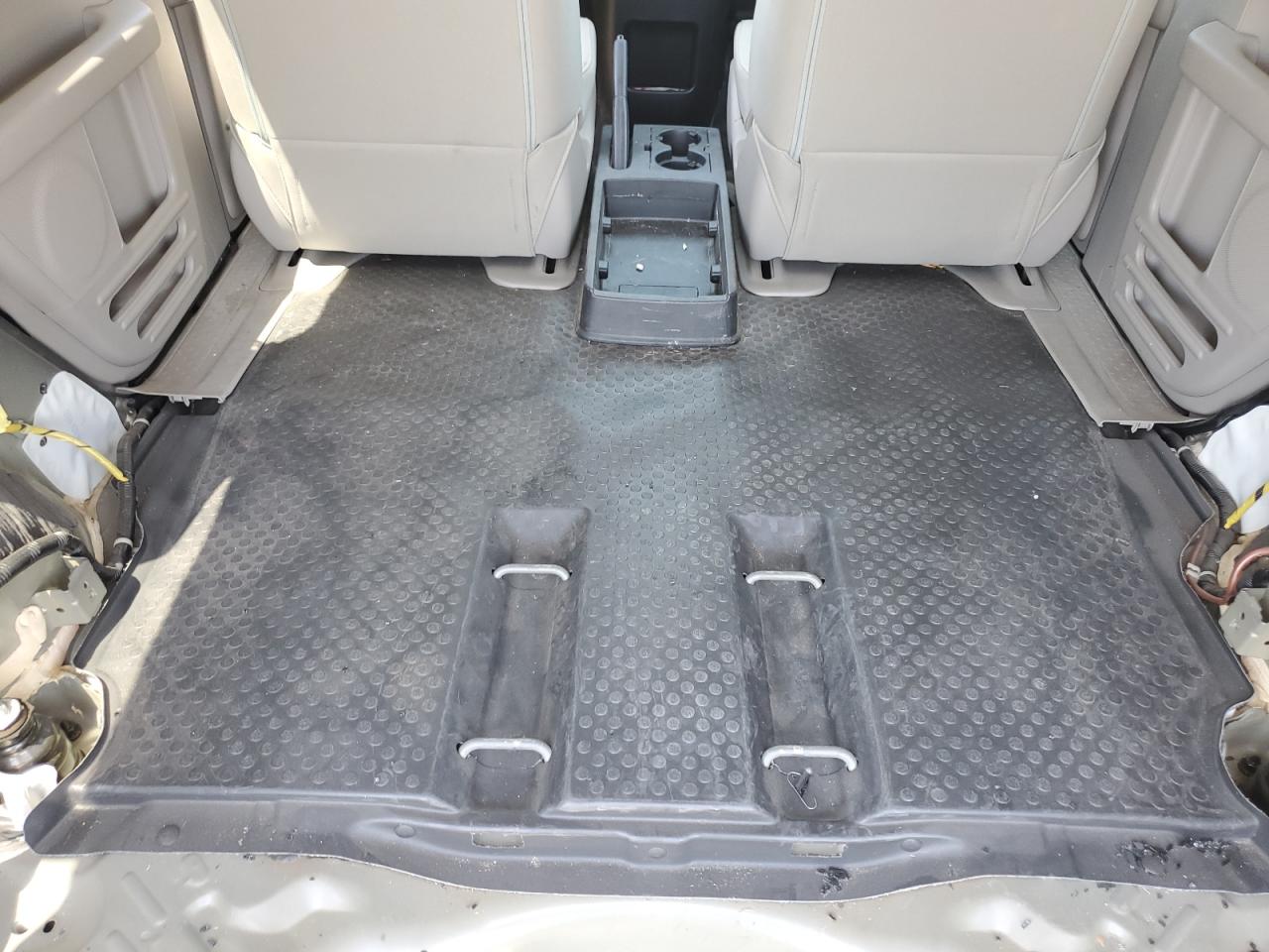 5J6YH1H37BL003022 2011 Honda Element Lx