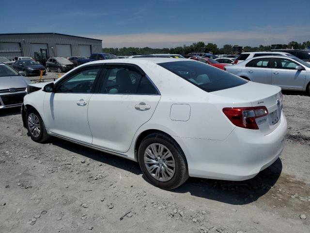 VIN 4T4BF1FK3ER432038 2014 Toyota Camry, L no.2