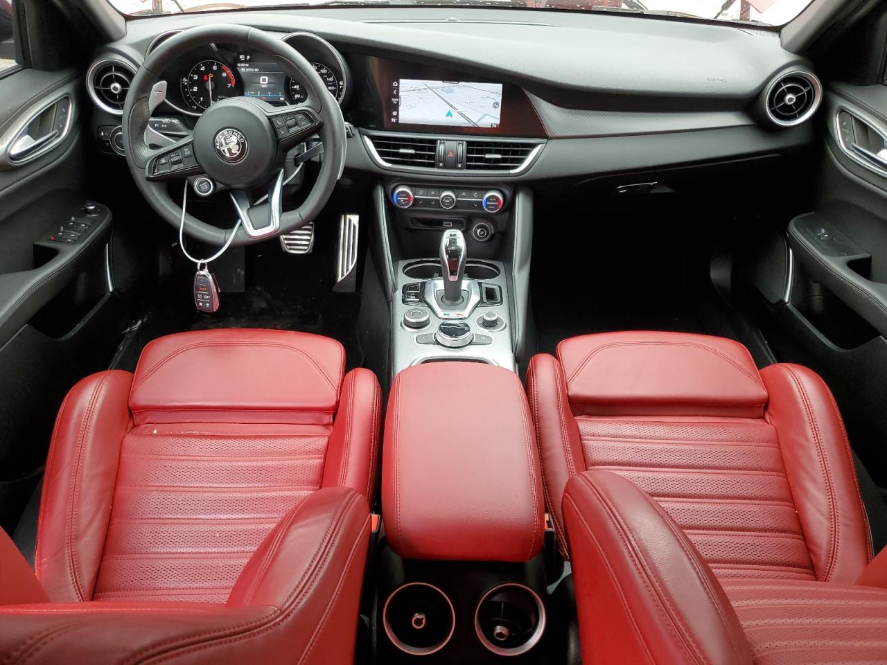 ZARFAMBN1P7669022 2023 Alfa Romeo Giulia Ti