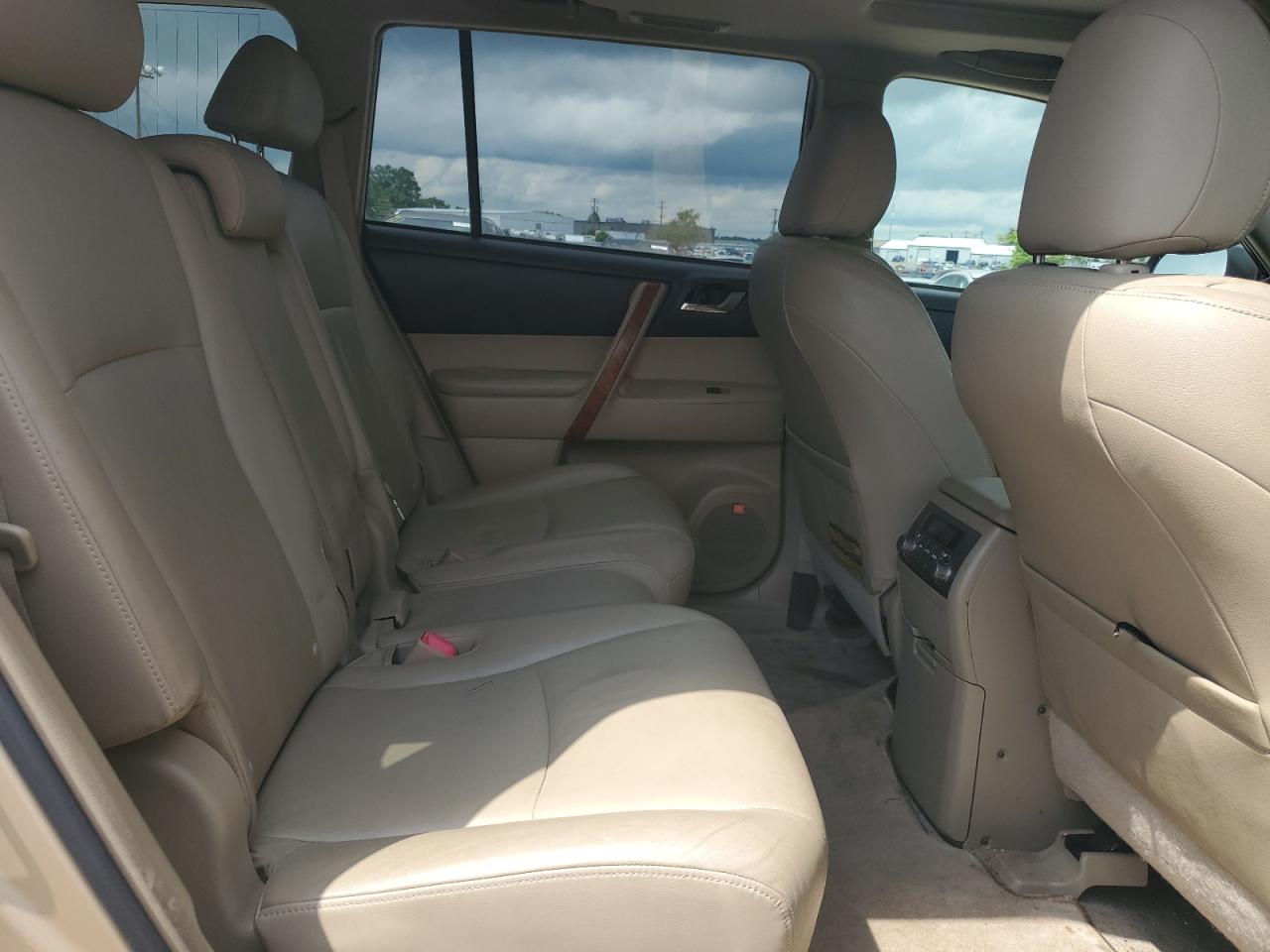 JTEES42A682032377 2008 Toyota Highlander Limited