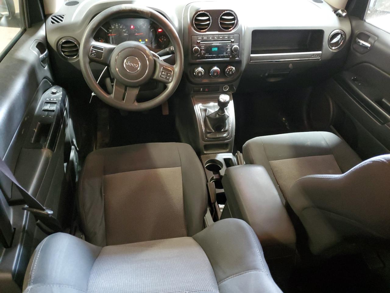 1J4NF1FB4BD229242 2011 Jeep Compass Sport