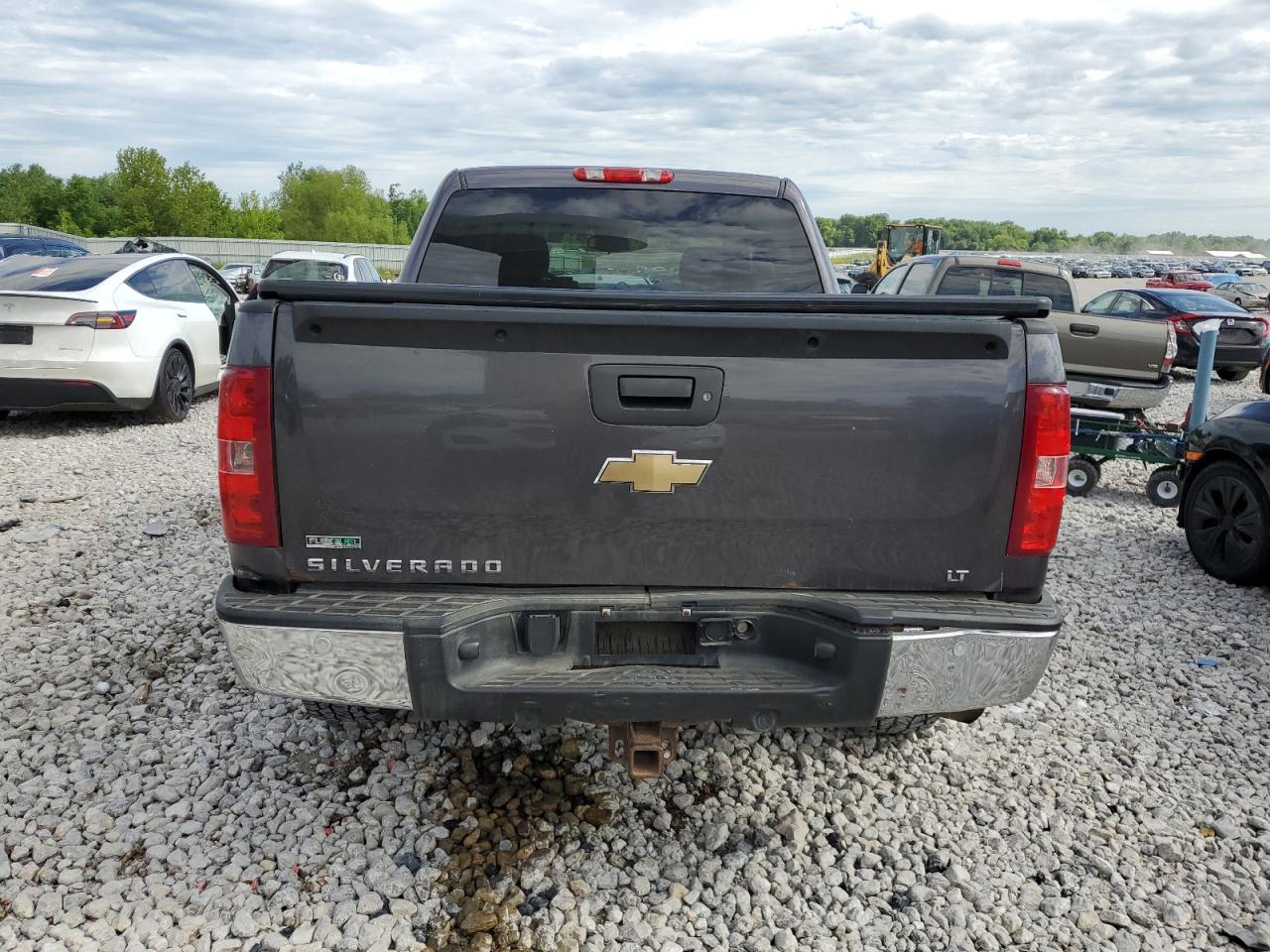 3GCPKSE31BG230071 2011 Chevrolet Silverado K1500 Lt