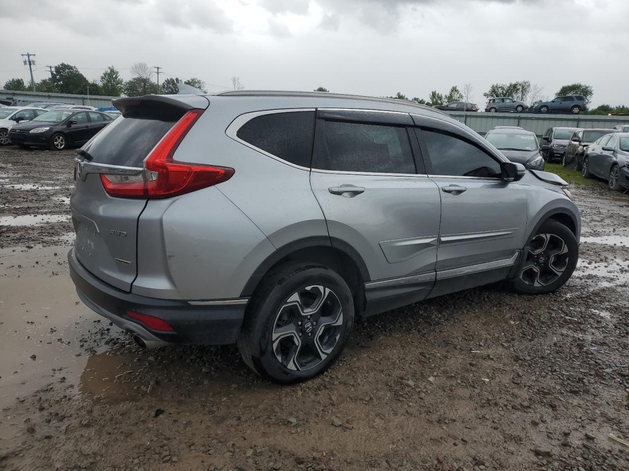 2018 Honda Cr-V Touring vin: 7FARW2H91JE000939