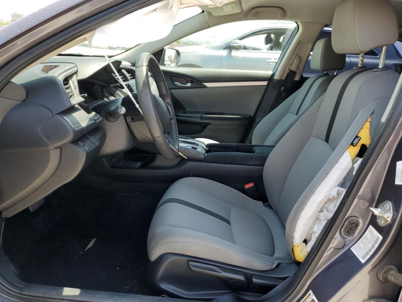 2HGFC2F58JH522695 2018 Honda Civic Lx