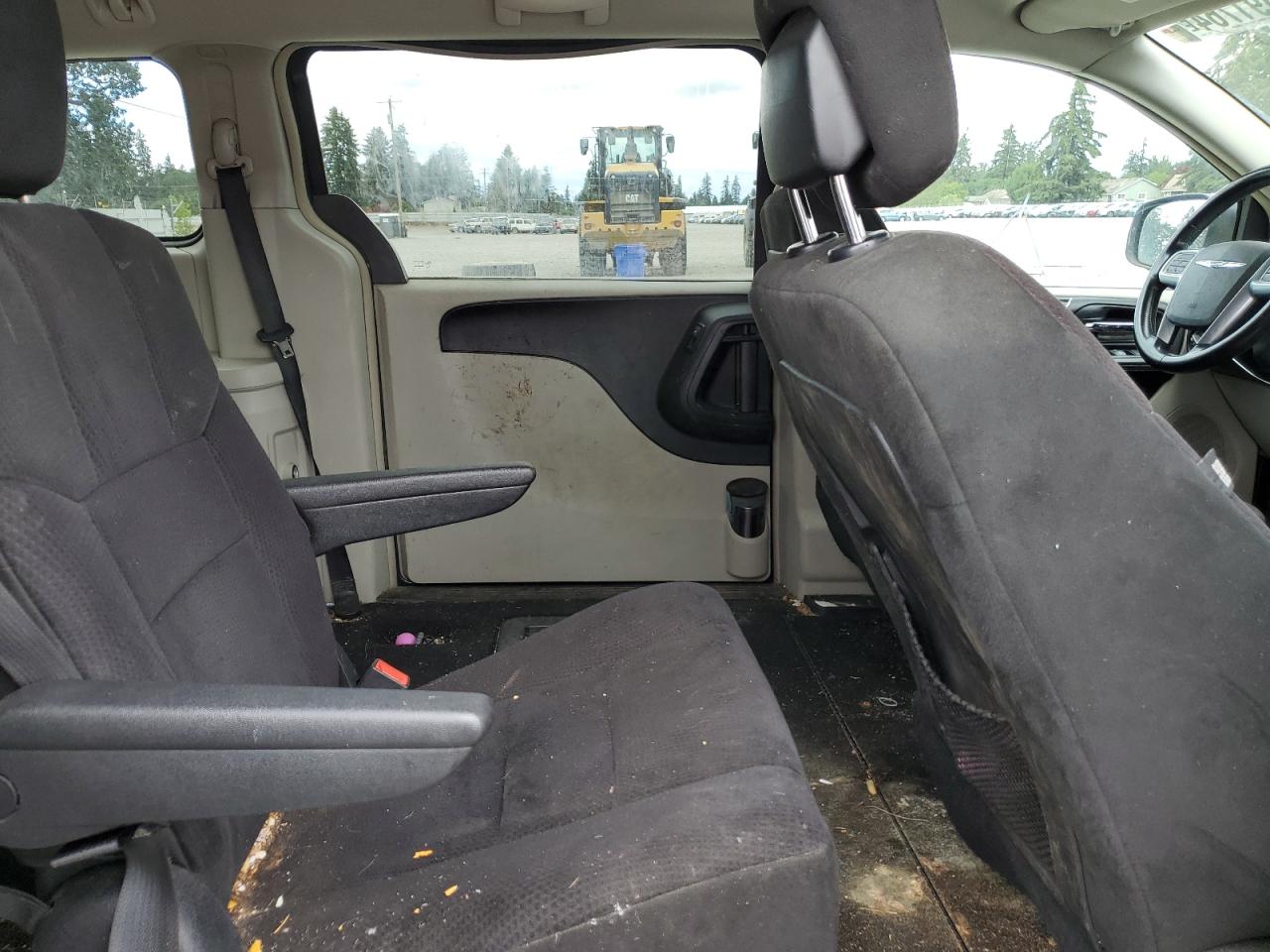 2A4RR5DG6BR739605 2011 Chrysler Town & Country Touring