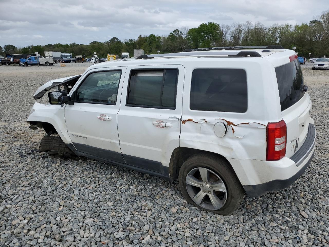 2016 Jeep Patriot Latitude vin: 1C4NJRFBXGD707836