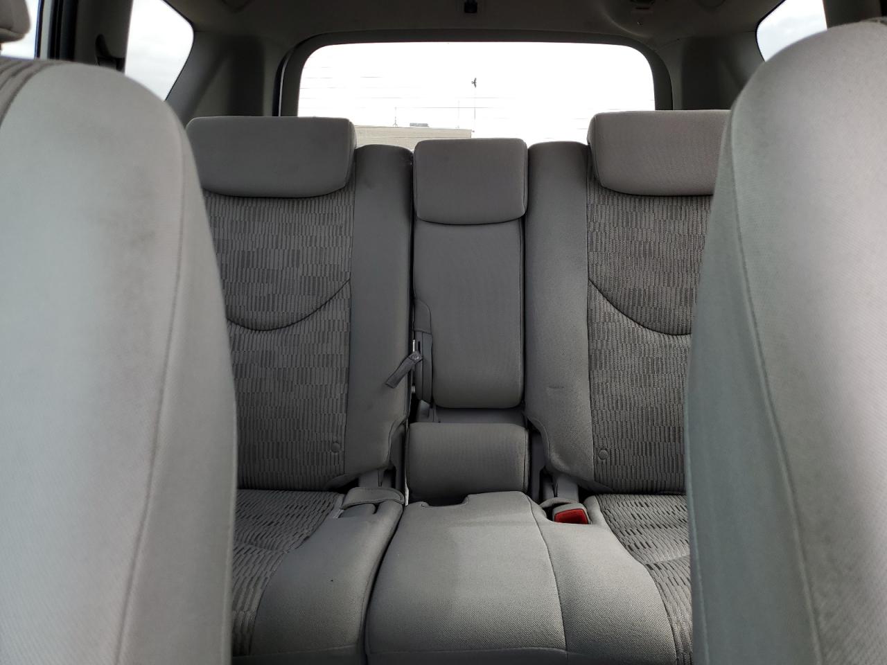 2T3BF4DV2BW104993 2011 Toyota Rav4