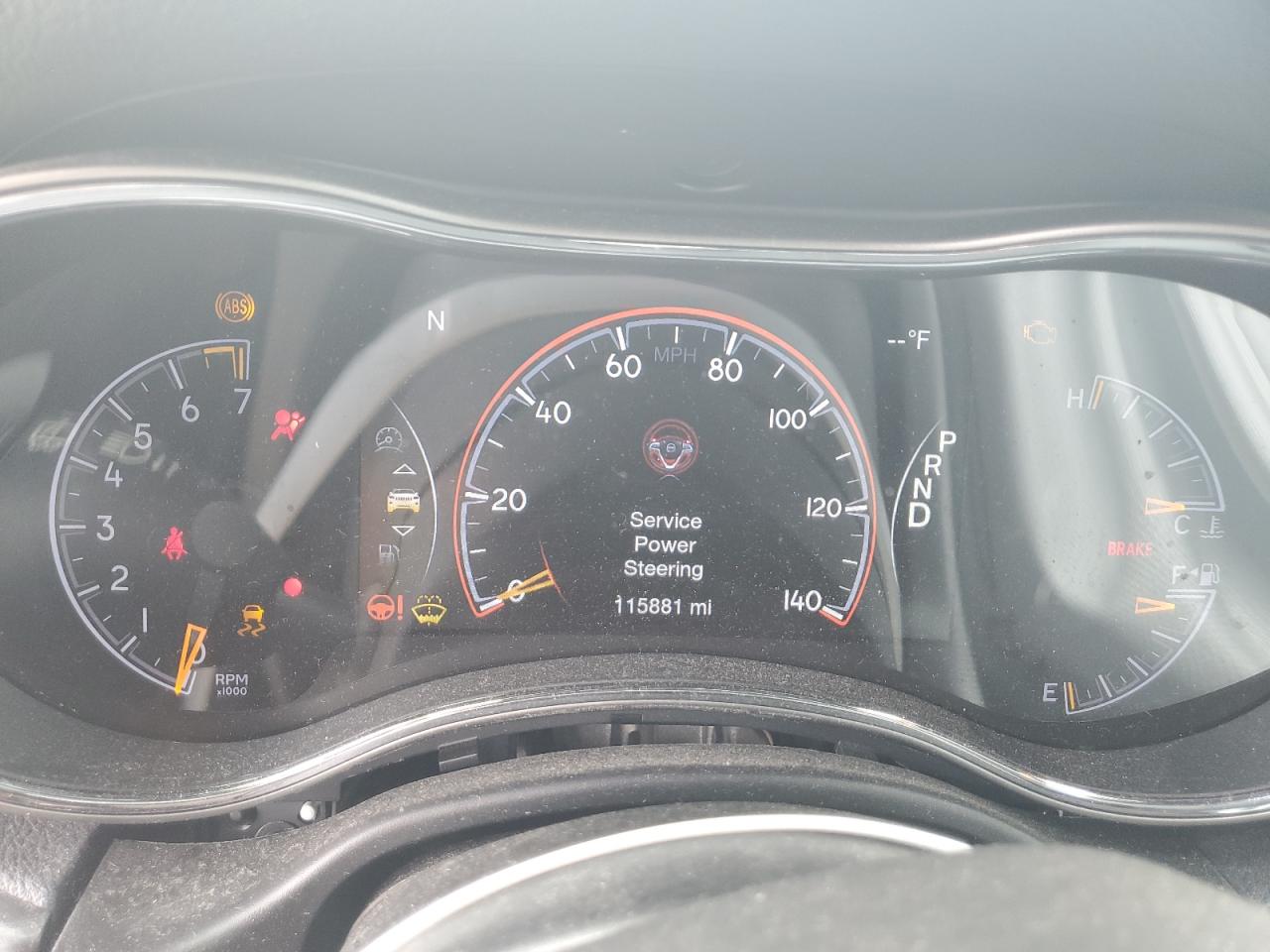 1C4RJFAG6KC591827 2019 Jeep Grand Cherokee Laredo