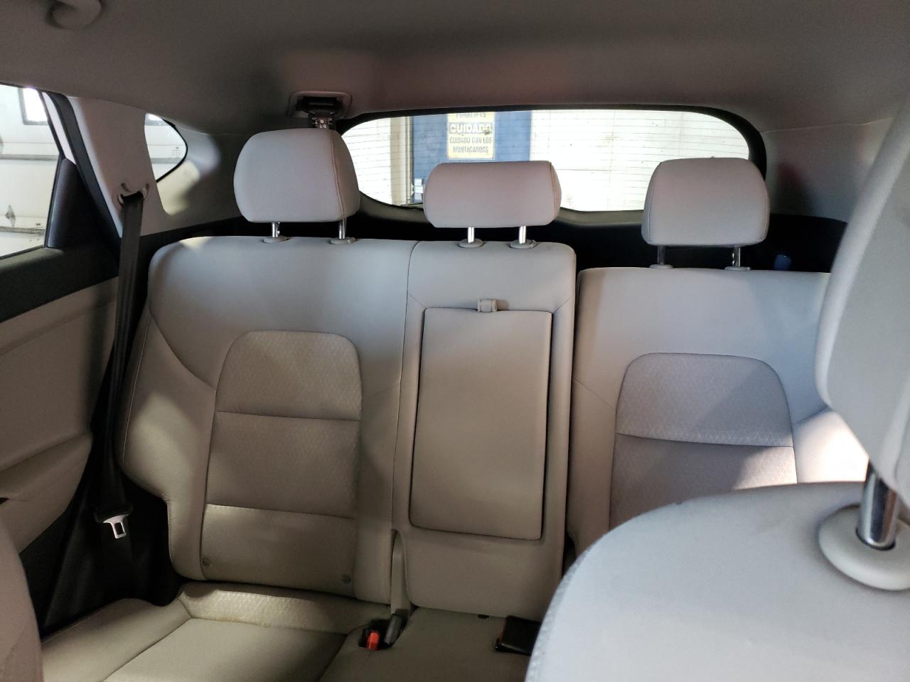 KM8J33A44JU655587 2018 Hyundai Tucson Sel