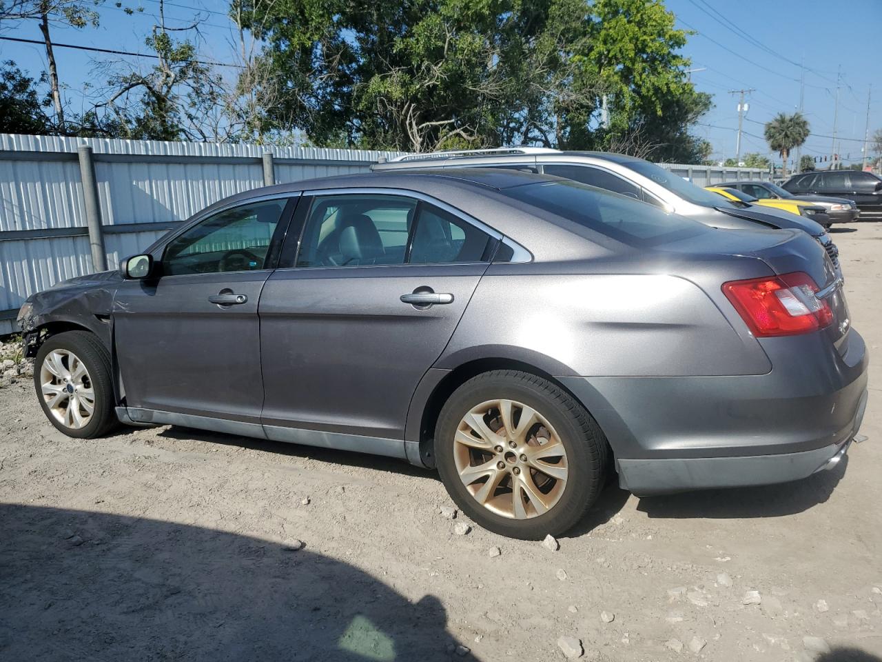 1FAHP2EW5BG183337 2011 Ford Taurus Sel